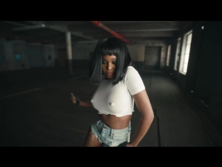 azealia banks in anna wintour (2018) hd 1080p - naked? breast, nipples, legs big ass milf